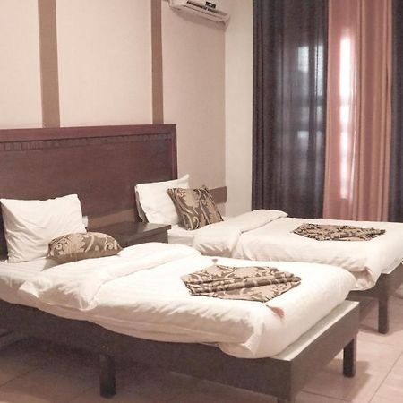 Al Fawanes Hotel Apartments Al Yadudah Exterior foto