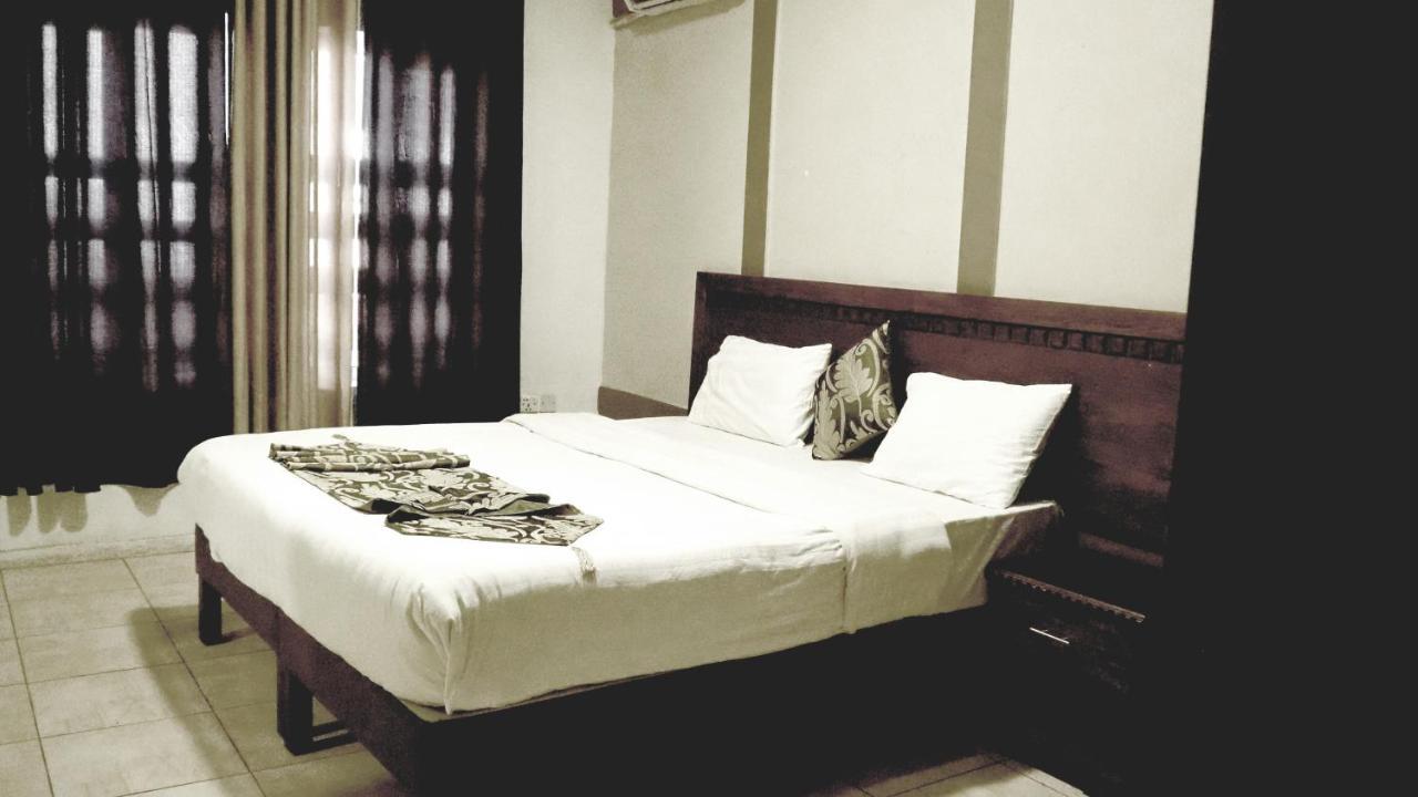 Al Fawanes Hotel Apartments Al Yadudah Exterior foto
